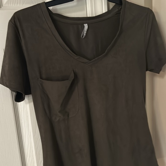 Dark green suede short sleeve shirt - Picture 2 of 4